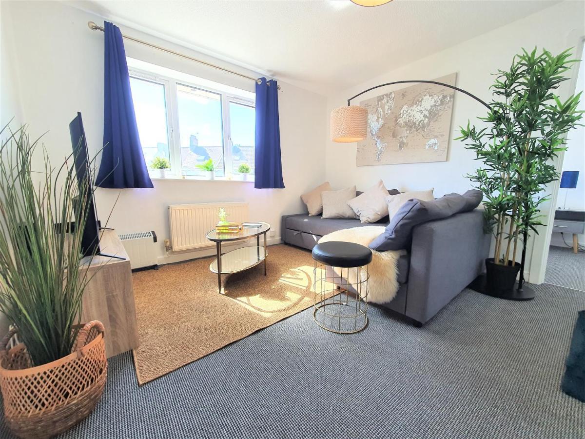 Thesiger Court Apartments - Free Private Parking - By Property Promise Кардифф Экстерьер фото