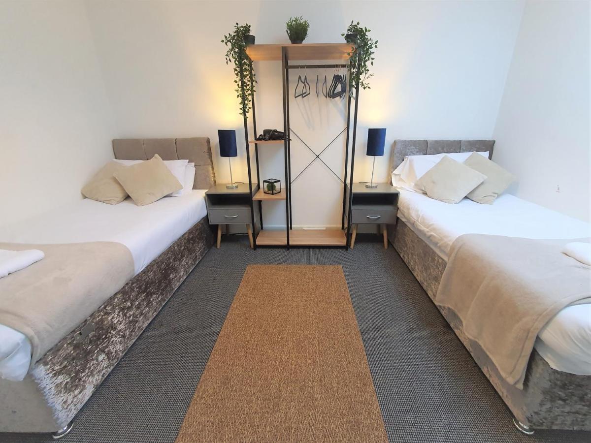 Thesiger Court Apartments - Free Private Parking - By Property Promise Кардифф Экстерьер фото